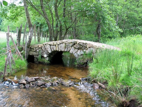 Laurière - petit pont des Granges