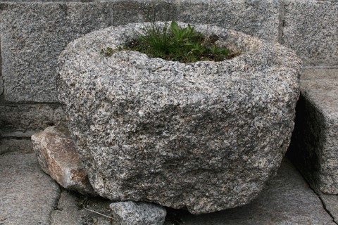 Saint-Goussaud - urne funéraire gallo-romaine 