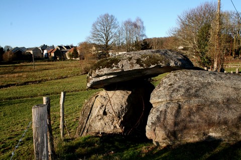 Saint-Pierre -de-Fursac - dolmen du Chiroux