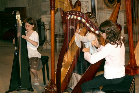 La-Jonchère-Saint-Maurice : l'école de harpe du Conservatoire